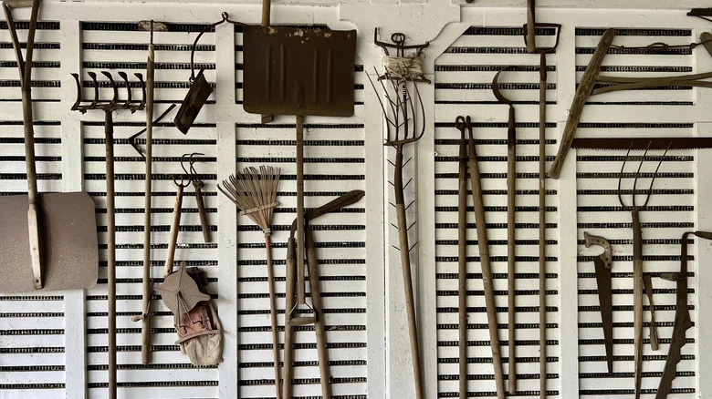 17 Tips & Tricks For Organizing Gardening Tools So Your Green Thumb Can Flourish