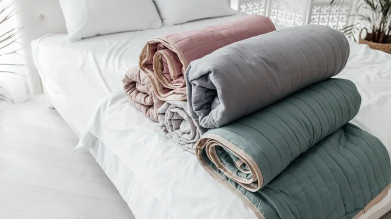 18 Genius Ways To Repurpose An Old Comforter Around The House