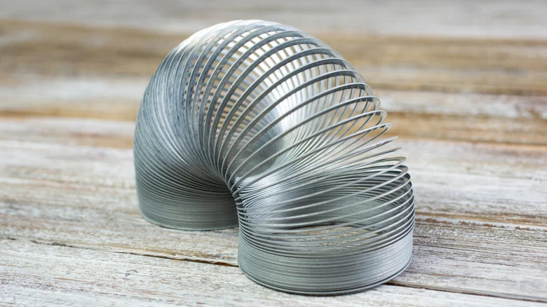Attract More Birds With A Feeder You Can DIY From An Old Slinky
