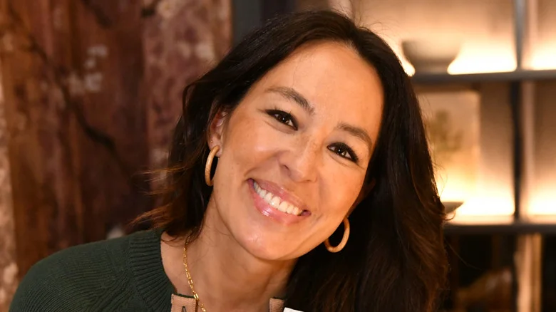 Bring Joanna Gaines’ Favorite Flower Indoors For A Fresh, Sweet-Smelling Home