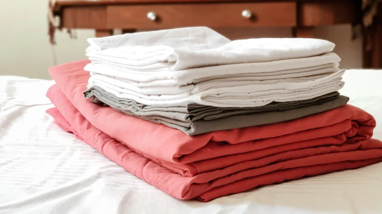 Clever Ways To Repurpose An Old Bed Sheet Around The Home And Garden