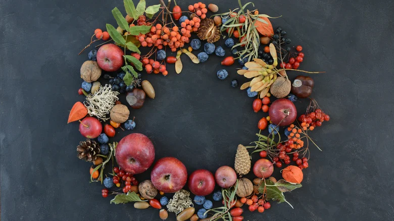 How To Decorate With Fruit At Home