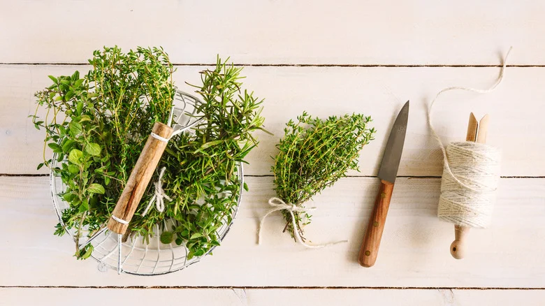How To Make A DIY Herb Drying Rack From Recycled Materials