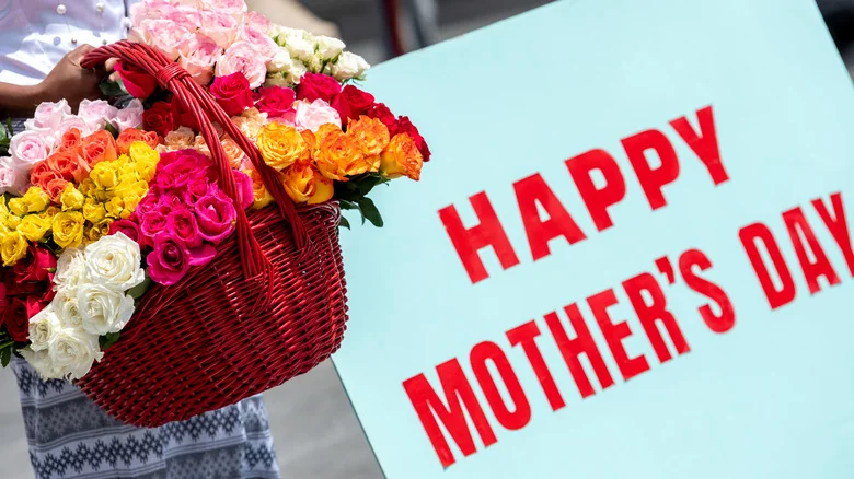 Most Toxic Mother’s Day Flowers That Your Pet Could Get Into