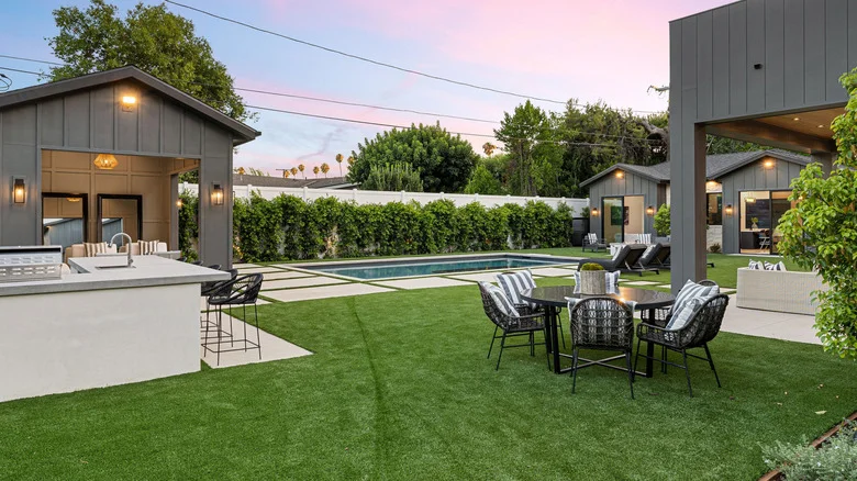 Not A Swimming Pool: The Cheaper Alternative That’ll Add A Rustic Touch