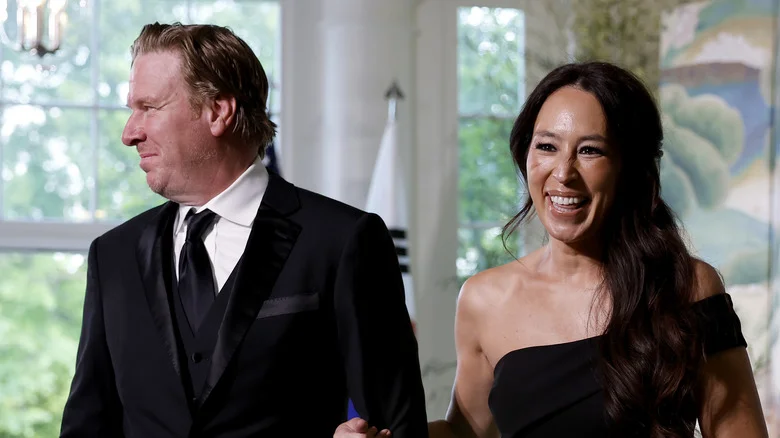 Stunning Spring Flowers Joanna Gaines Grows In Her Garden Every Year