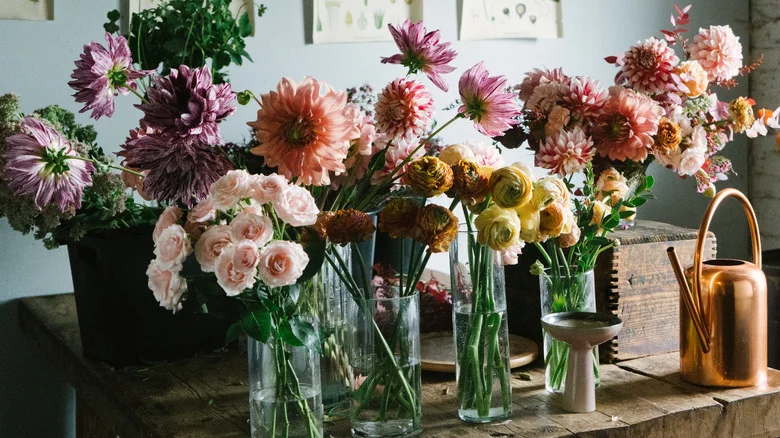 The Best Flowers To Bring Into Your Home For Summer 2023