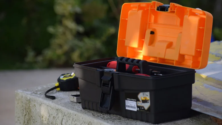 The Best Way To Repurpose Your Old Toolbox And Use It In Your Garden