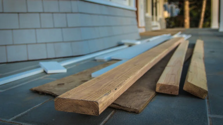 The Easy Scrap Wood DIY That Creates A Unique Garden Border On A Budget