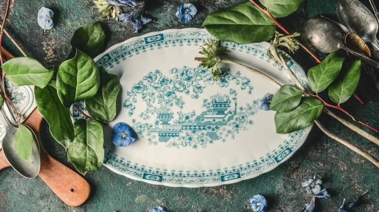 Thrift Some Plates To Give Your Garden A Unique Transformation On A Budget