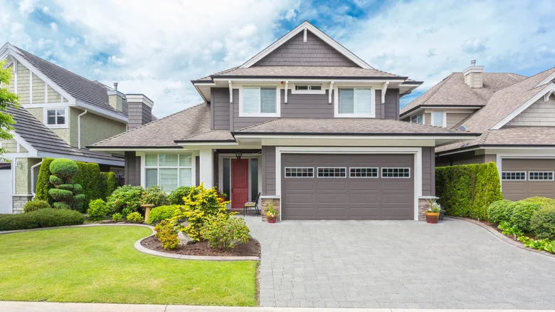 Try These Little-Known Lawn Fertilization Hacks And Thank Us Later