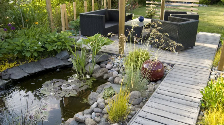 Upcycle A Picture Frame Stand Into Beautiful And Unique Garden Decor