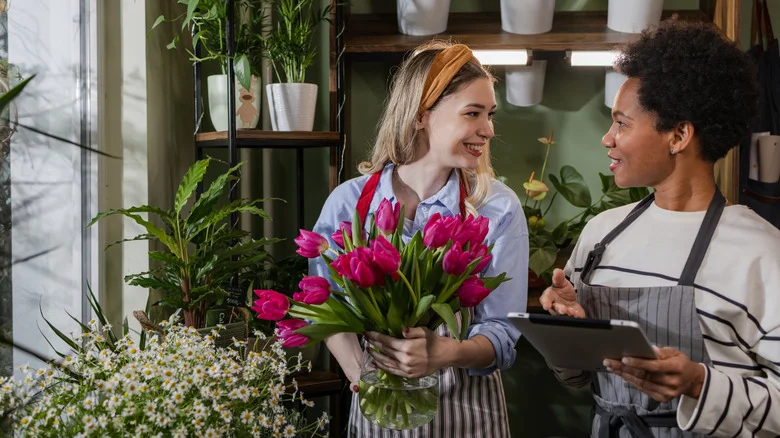 Use TikTok’s Orbeez Hack To Level Up Your Flower Arrangements